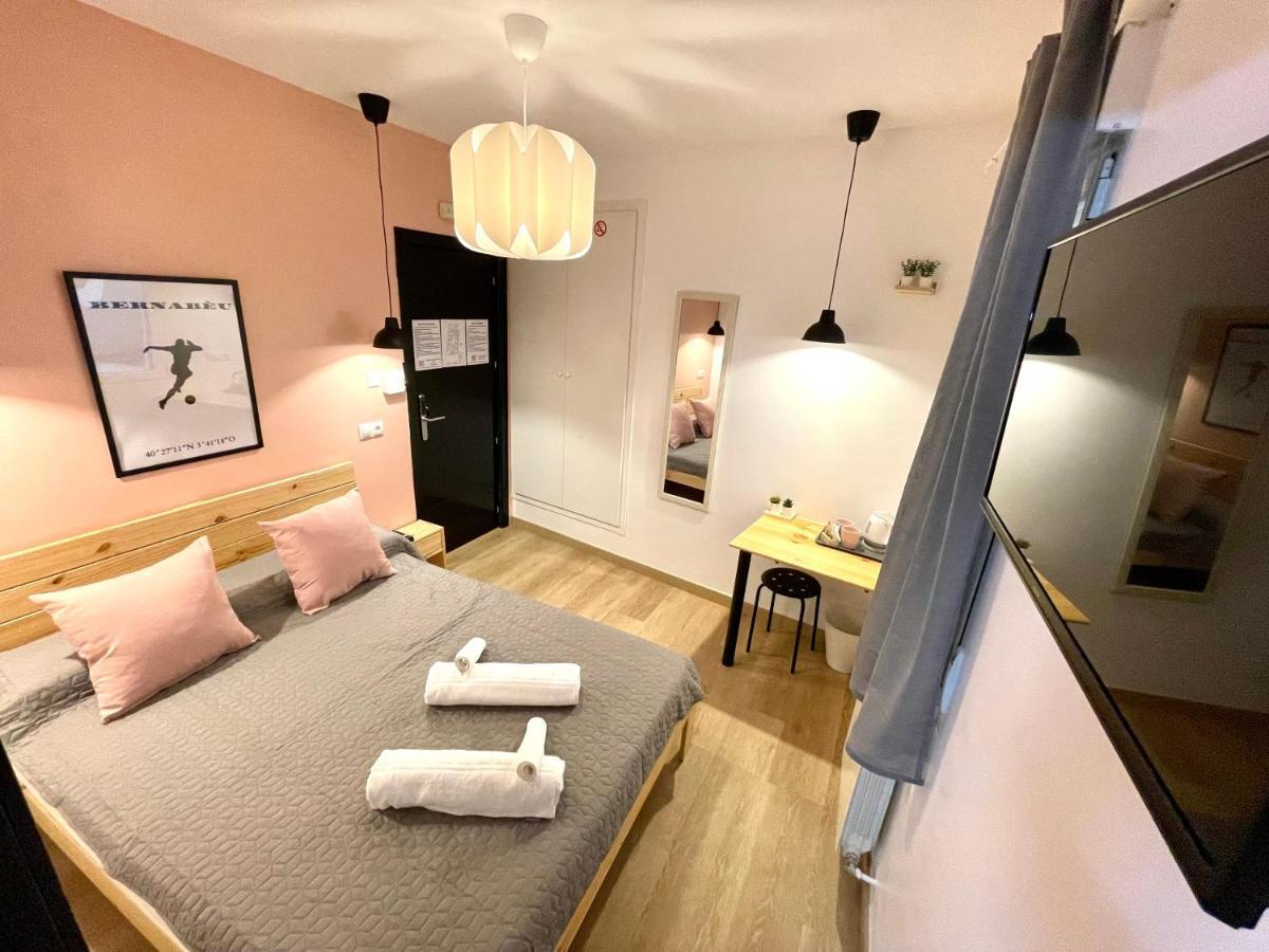 Opera Rooms Madrid Bagian luar foto